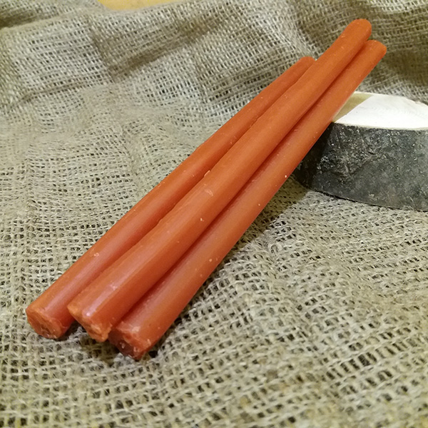 Свічка червона віск з парафіном h 220 мм d 10мм